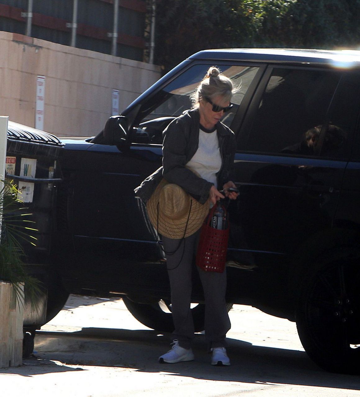 Kim Basinger Arrives Her Gym Los Angeles