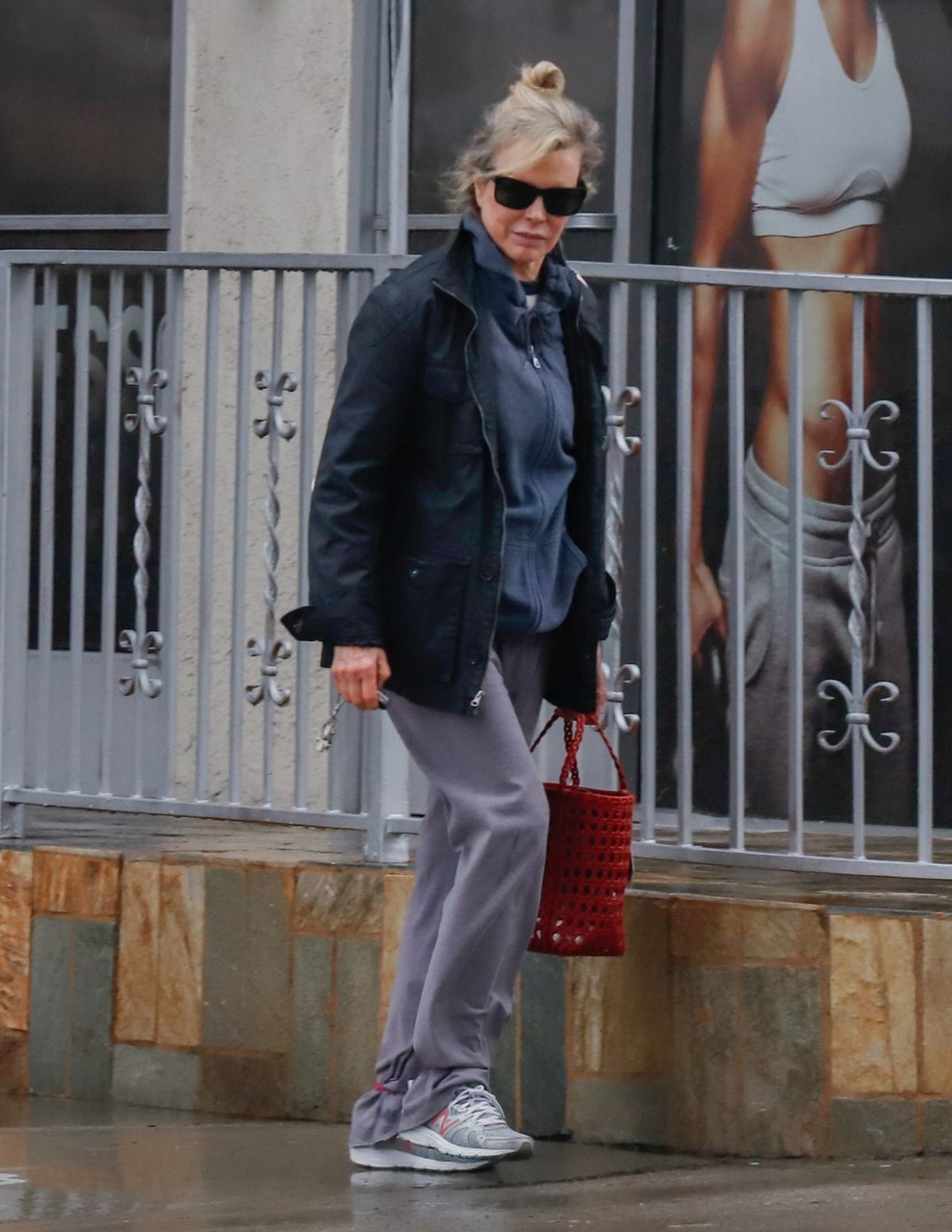 Kim Basinger Out About Los Angeles