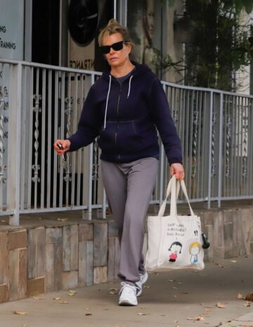 Kim Basinger Out Los Angeles