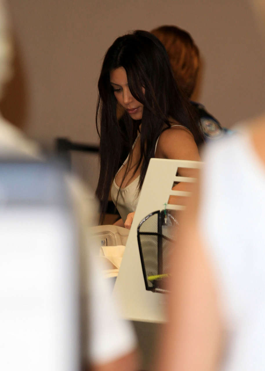 Kim Kardashian Airport Miami