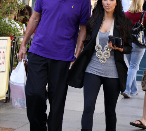 Kim Kardashian And Father (1 photo)