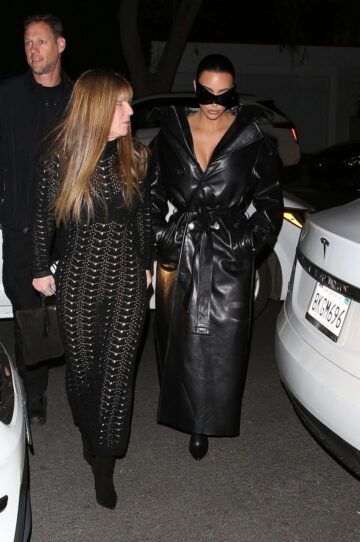 Kim Kardashian Arrives David Kordansky S Art Gallery Event Beverly Hills