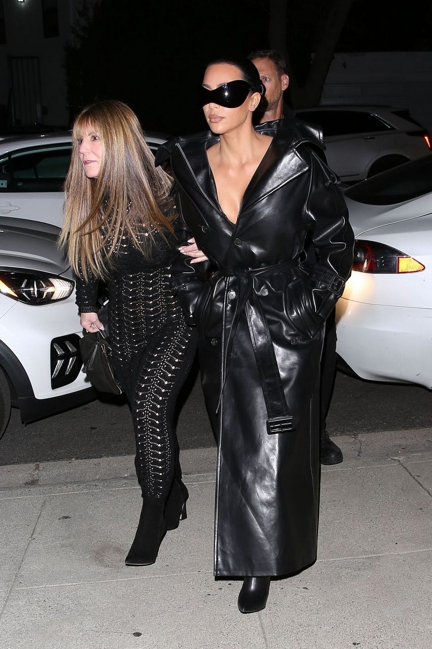 Kim Kardashian Arrives David Kordansky S Art Gallery Event Beverly Hills