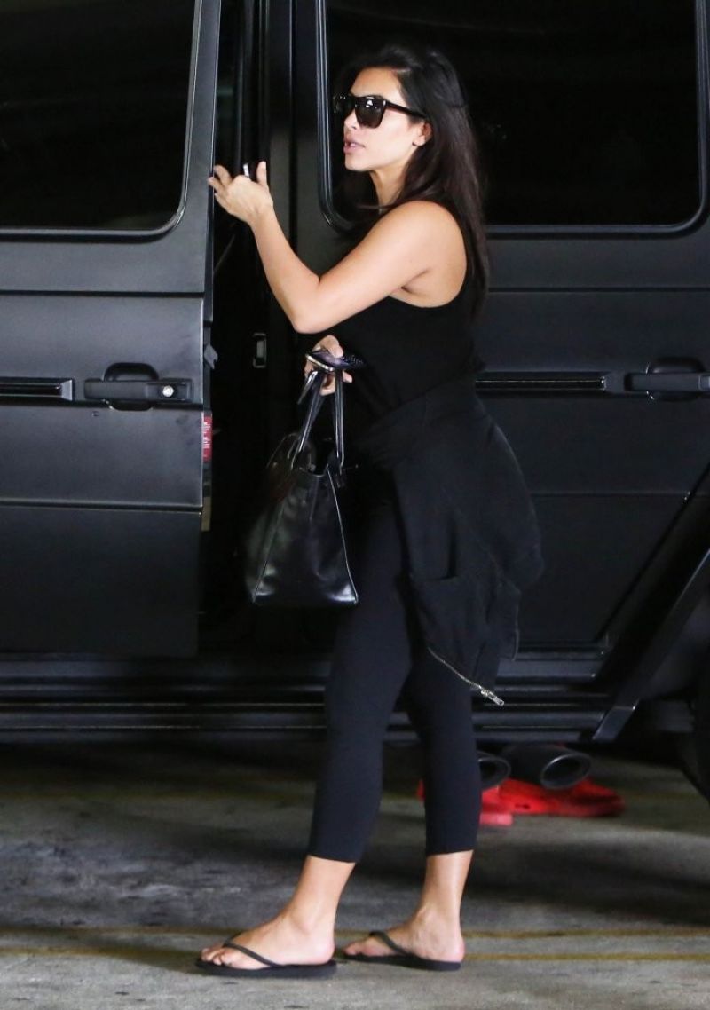 Kim Kardashian Arrives Meeting Encino