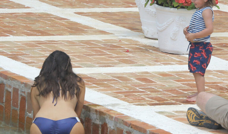 Kim Kardashian Bikini La Romana Dominican Republic (6 photos)