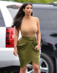 Kim Kardashian Duck Walk Vineyards Watermill