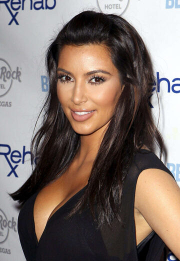 Kim Kardashian Hosts Rehab Sundays Pool Party Hard Rock Las Vegas