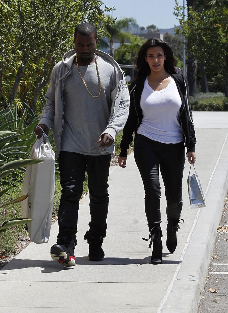 Kim Kardashian Kanye West Shopping Westfield Topanga Plaza Woodland Hills