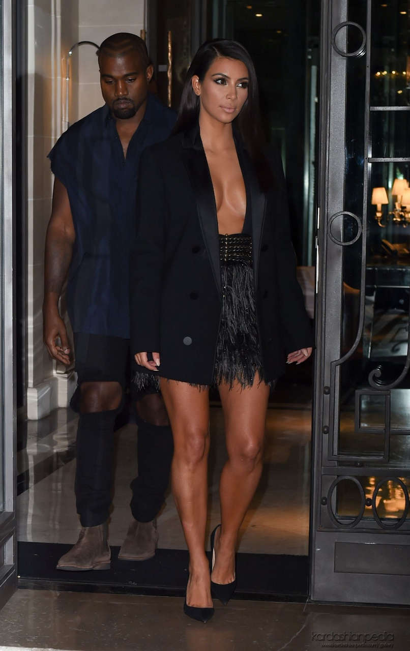 Kim Kardashian Leaves Her Hotel Paris
