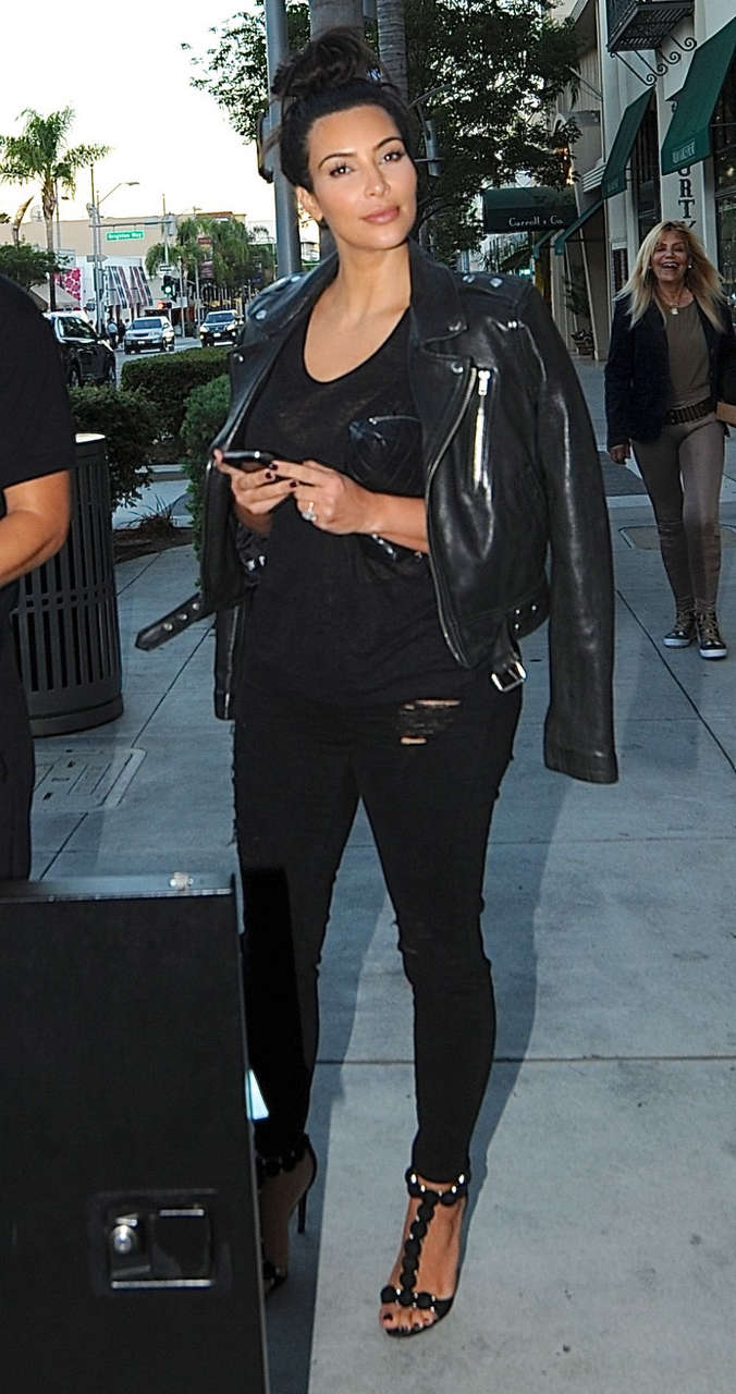 Kim Kardashian Leaves Restaurant Los Angeles