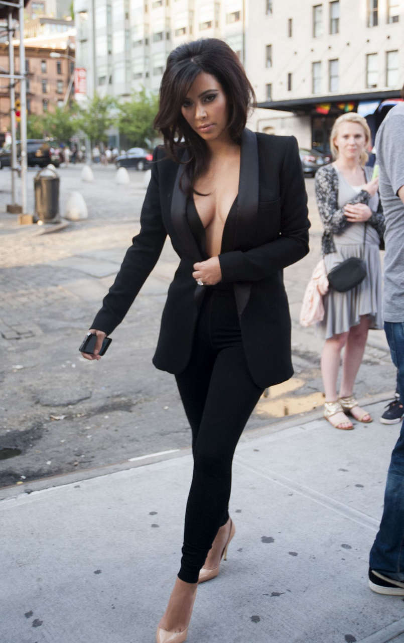 Kim Kardashian Out About New York