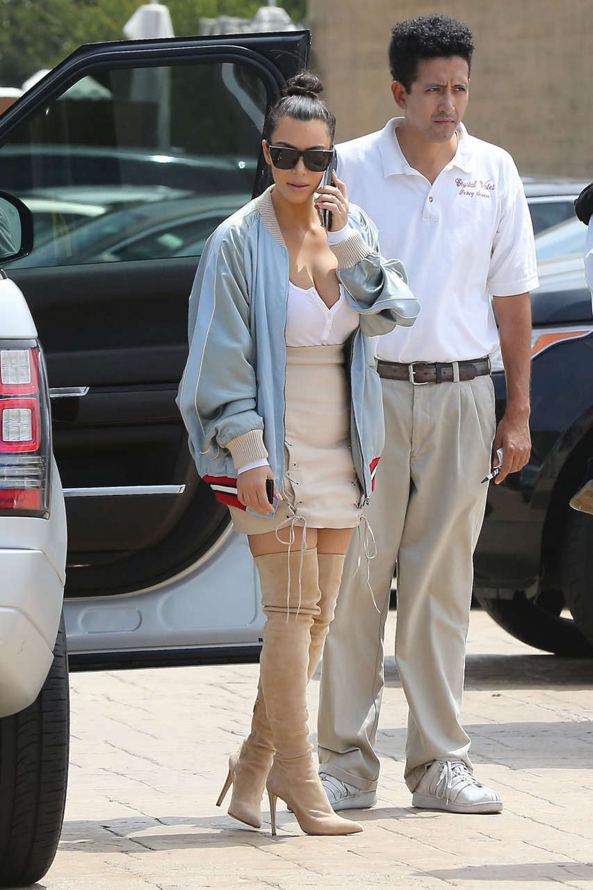 Kim Kardashian Out For Lunch Nobu Los Angeles