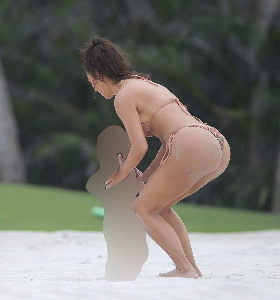 Kim Kardashian Sexy