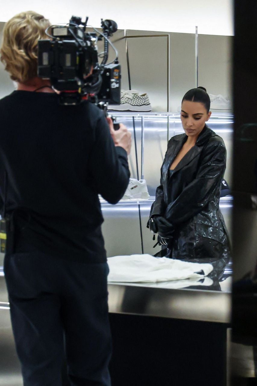 Kim Kardashian Shooting An Ad Antonia Store Milan