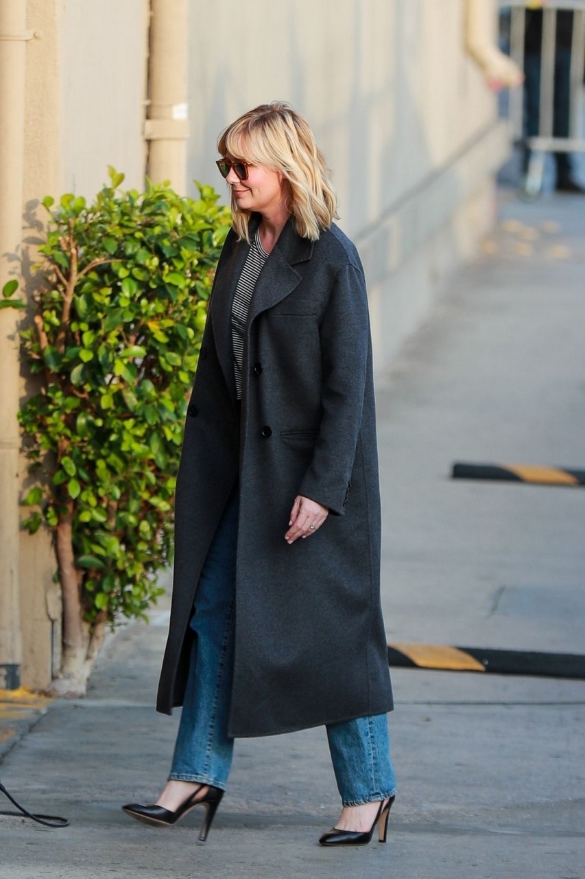 Kirsten Dunst Arrives El Capitan Entertainment Centre Hollywood