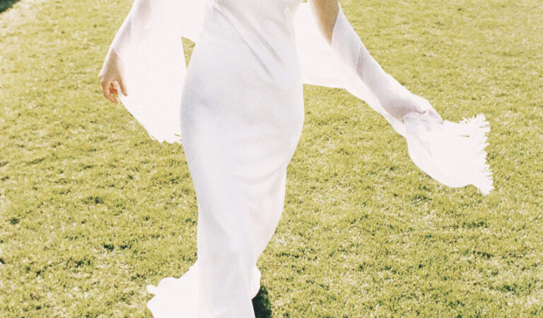 Kirsten Dunst By Davis Factor 2001 (1 photo)