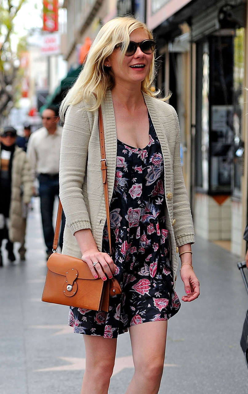Kirsten Dunst Out For Shopping Hollywood