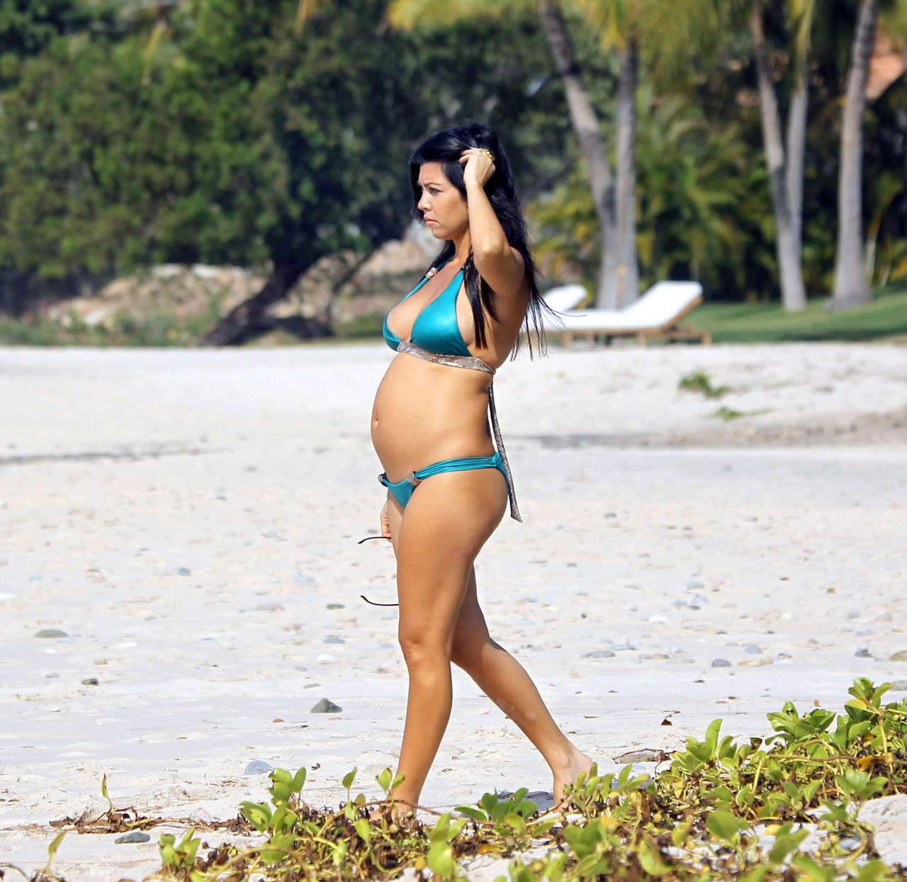Kourtney Kardashian Bikini Vacation Mexico