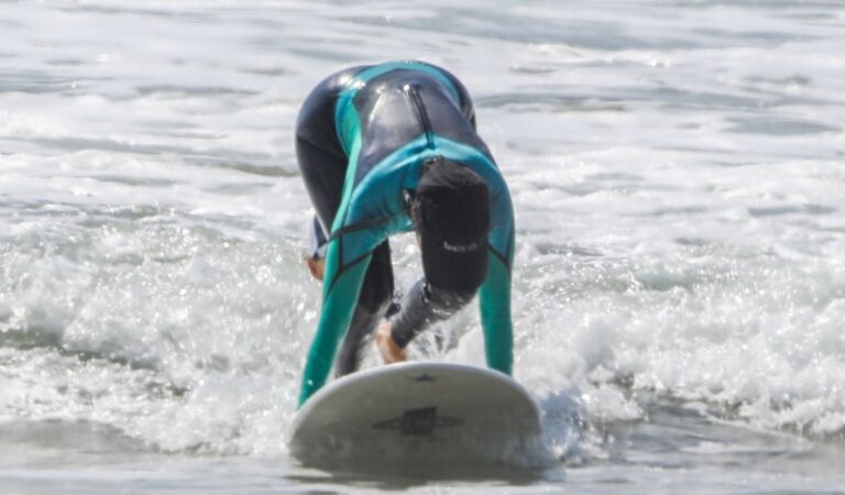 Kourtney Kardashian Wetsuit Surf Lesson Malibu (22 photos)