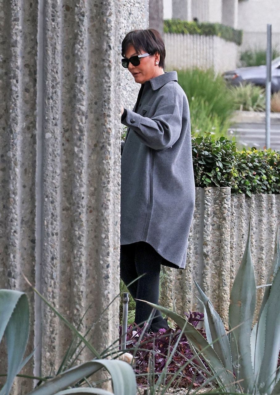 Kris Jenner Heading To Kuwtk Offices Burbank