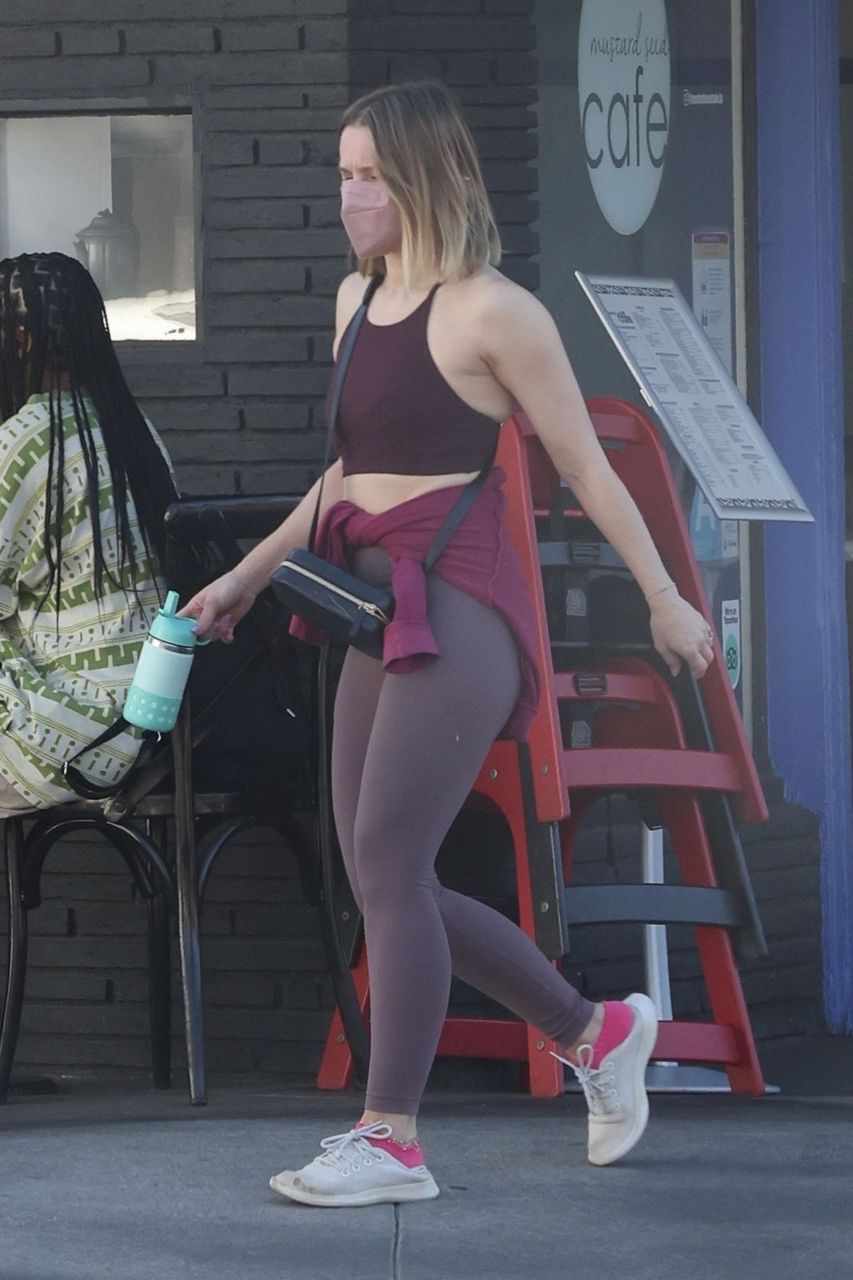 Kristen Bell Heading To Workout Los Feliz