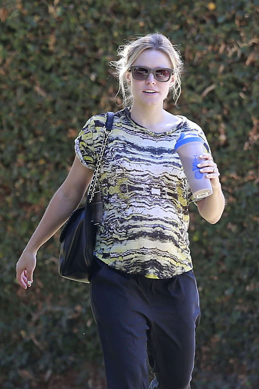 Kristen Bell Out About Los Angeles