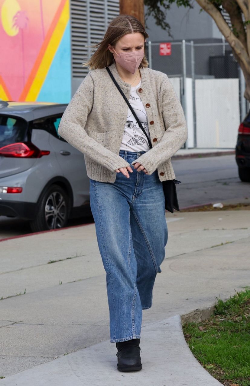 Kristen Bell Out Near Her Home Los Angeles