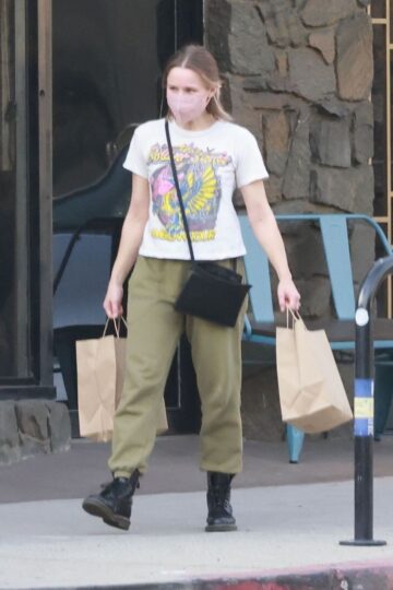 Kristen Bell Out Shopping Los Feliz