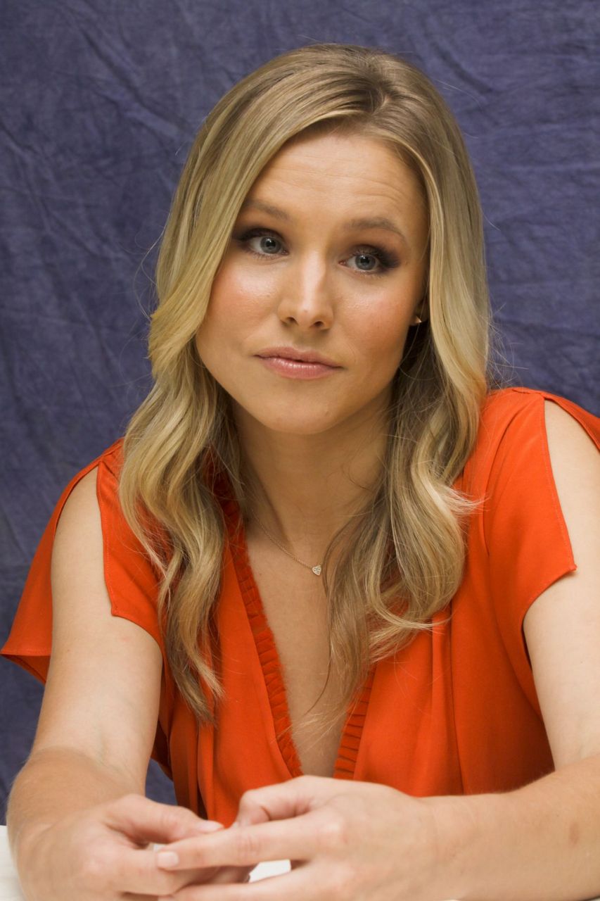 Kristen Bell You Again Press Conference