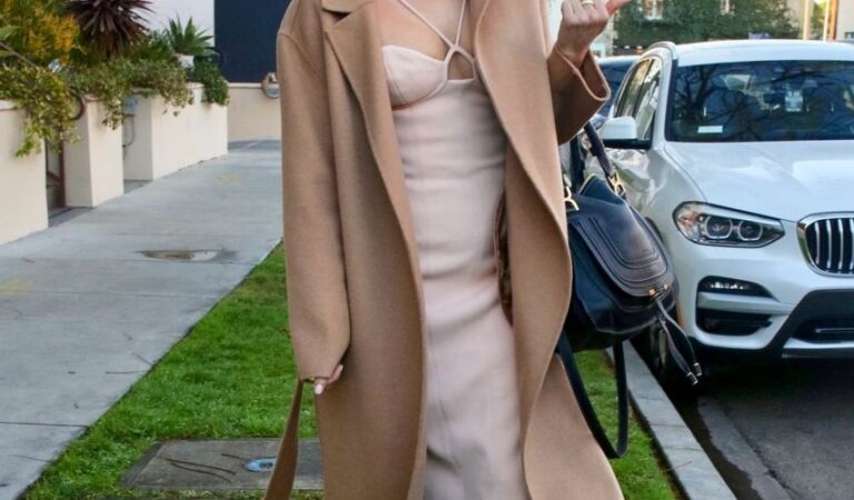 Kristen Cavallari Heading To Daily Pop Segment Los Angeles (2 photos)