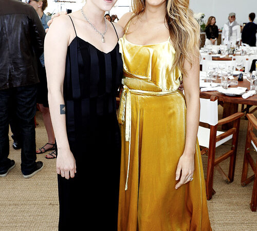 Kristen Stewart And Blake Lively Attend The Amazon (1 photo)