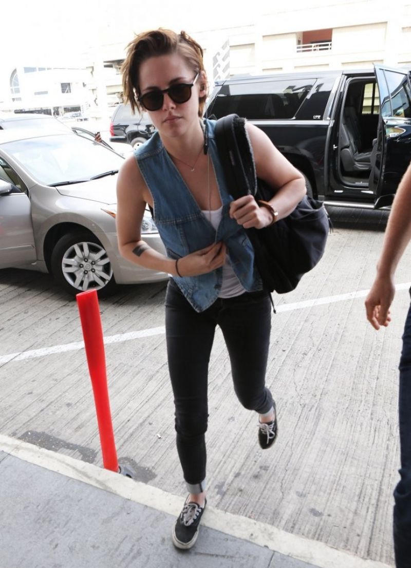 Kristen Stewart Arrives Lax Airport Los Angeles