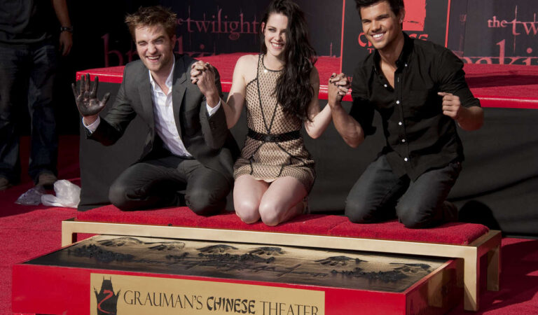 Kristen Stewart At Twilight Walk Of Fame Ceremony In Hollywood (69 photos)