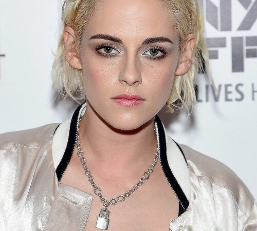 Kristen Stewart Attends The 54th New York Film (2 photos)