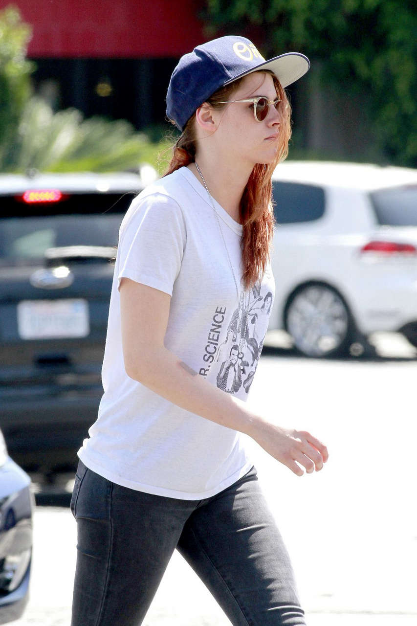 Kristen Stewart Out About Los Angeles
