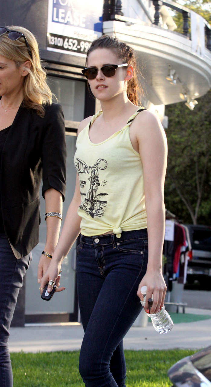 Kristen Stewart Shopping Balenciaga Hollywood