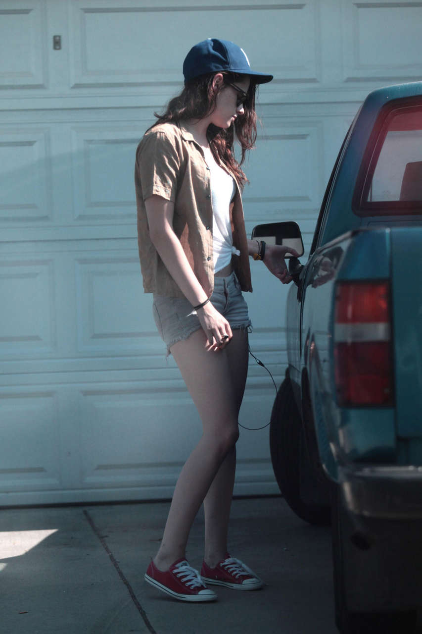 Kristen Stewart Short Shorts Leaving House Los Angeles