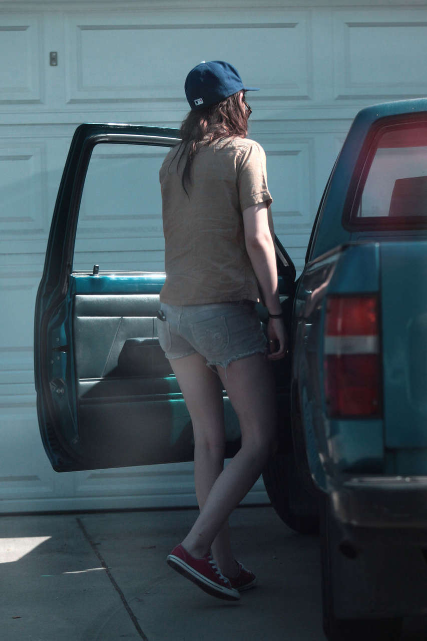 Kristen Stewart Short Shorts Leaving House Los Angeles