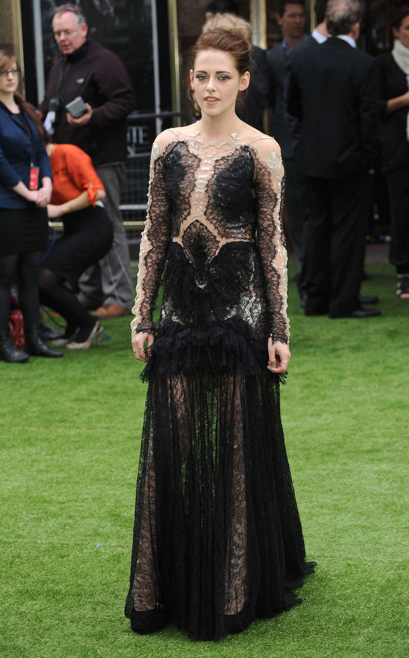 Kristen Stewart Snow White Huntsman Premiere London
