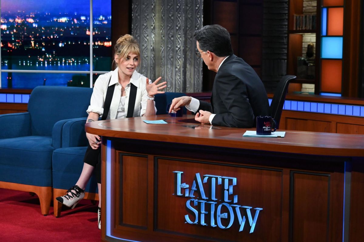 Kristen Stewart Stephen Colbert Show