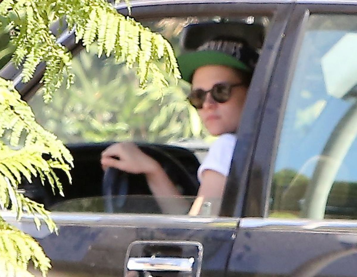 Kristen Stewart With Friend Driving Out Los Angeles