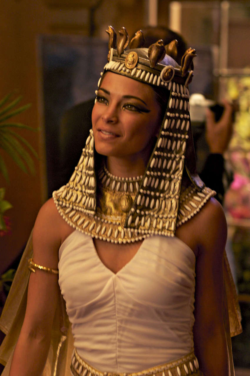 Kristin Kreuk As Cleopatra