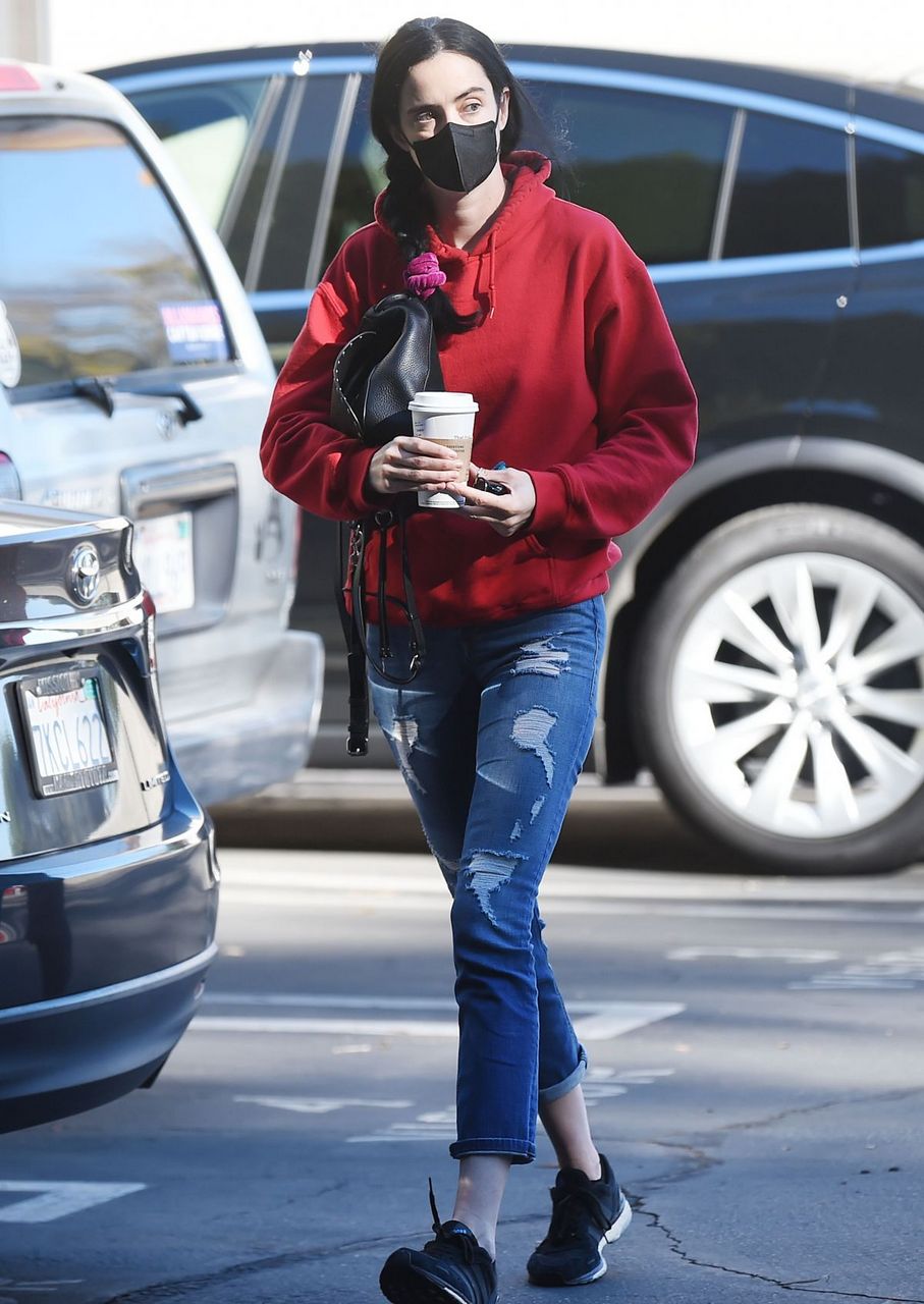 Krysten Ritter Out For Coffee Starbucks Los Angeles