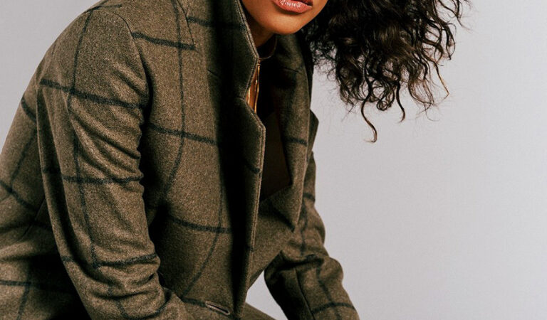 Kylie Bunbury For Who What Wear (2 photos)
