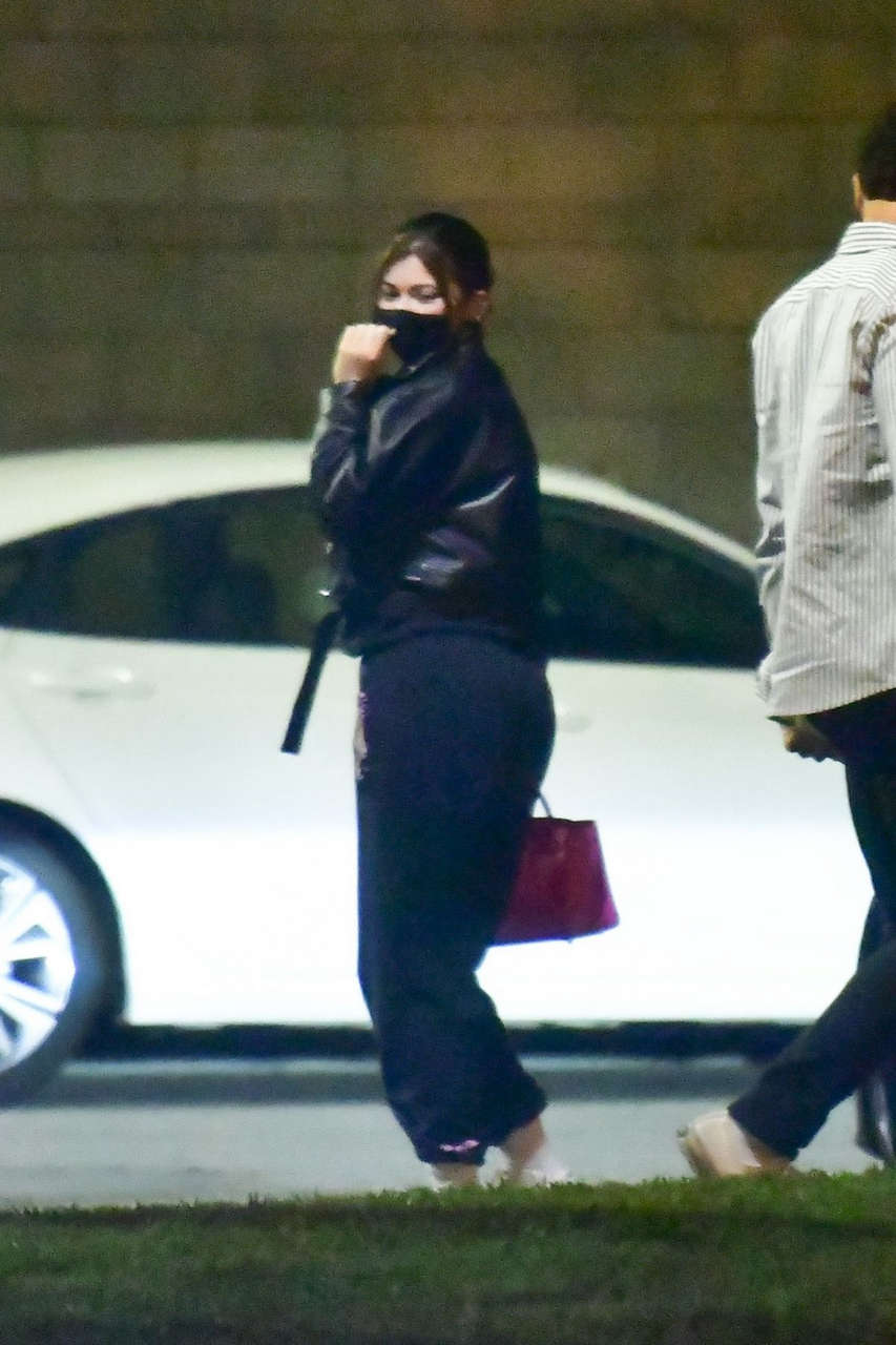Kylie Jenner Arrives Private Terminal Lax Airport Los Angeles