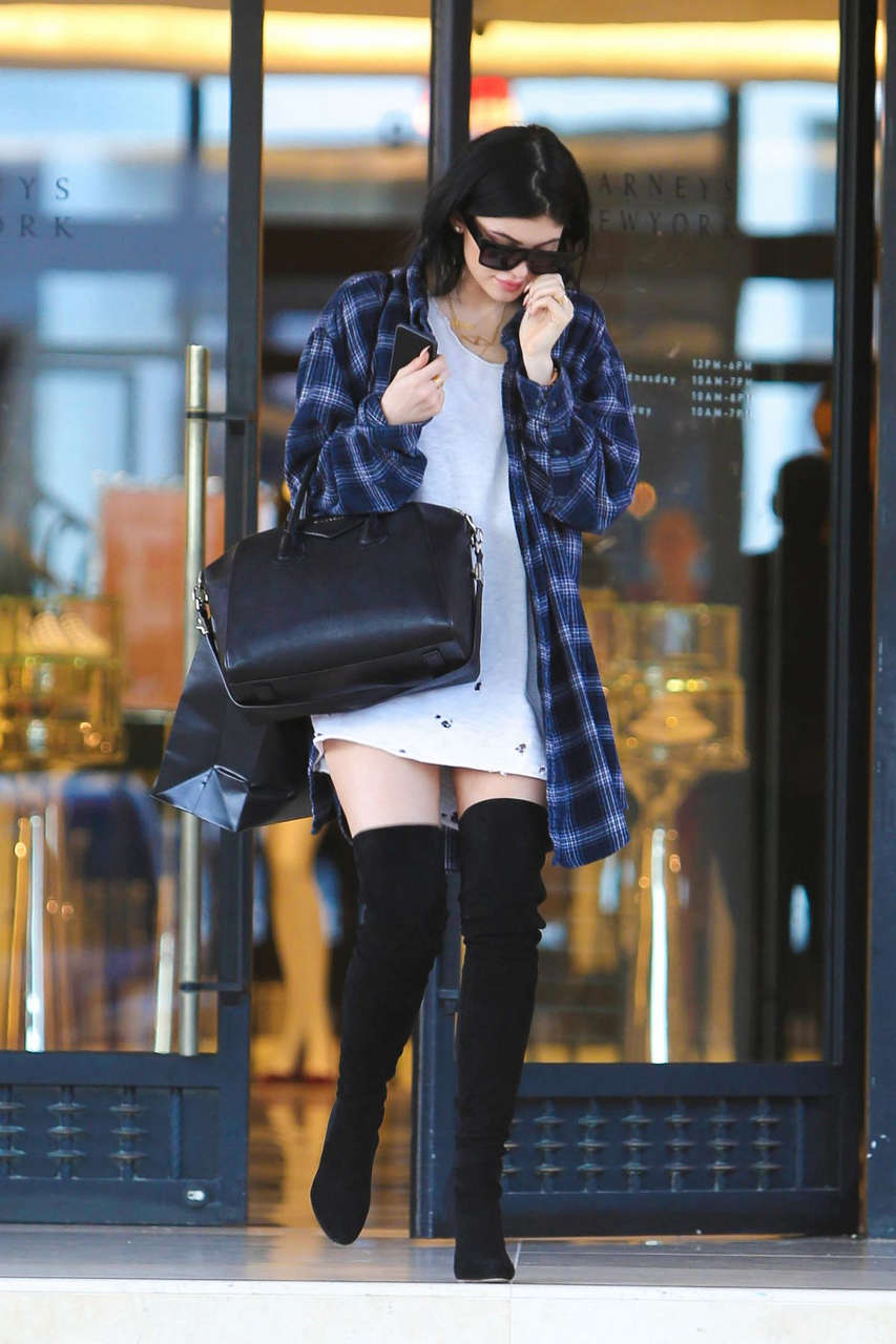 Kylie Jenner Leaves Barneys New York Beverly Hills