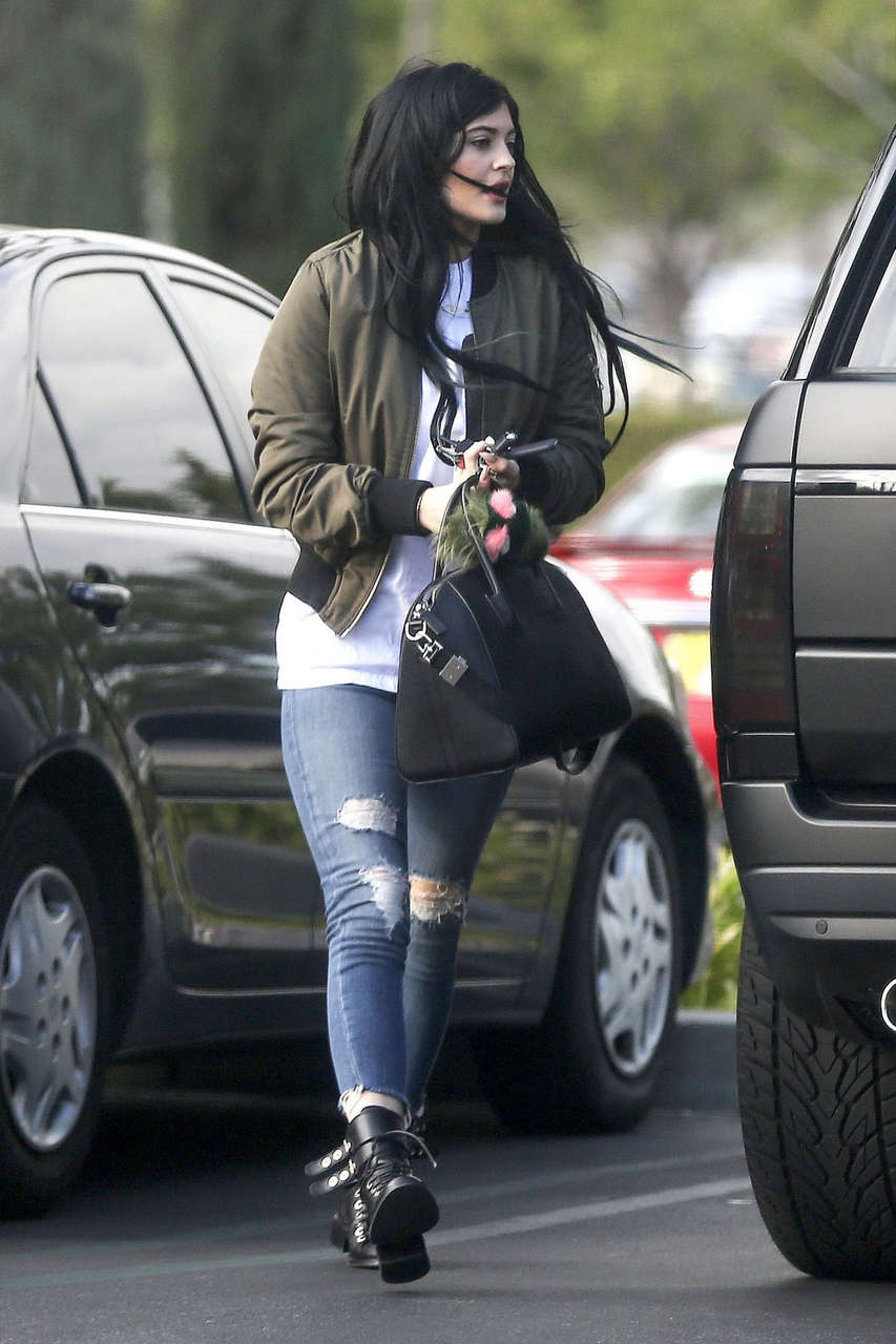 Kylie Jenner Out About Los Angeles