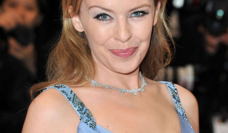Kylie Minogue Cannes Film Festival Closing Ceremony Therese Desqueyroux Premiere (12 photos)