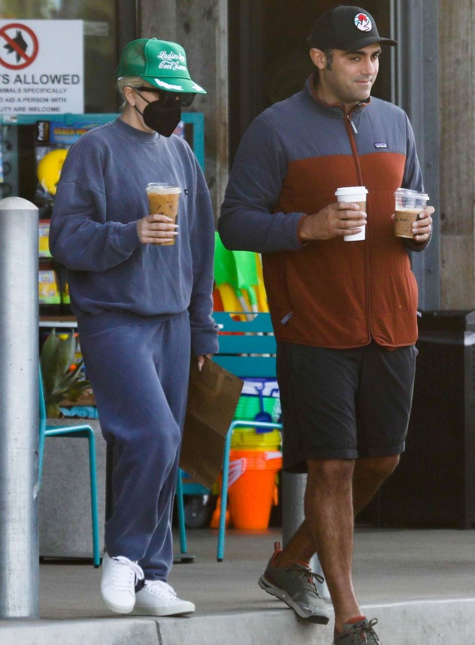 Lady Gaga And Michael Polansky Leaves Grocery Market Malibu