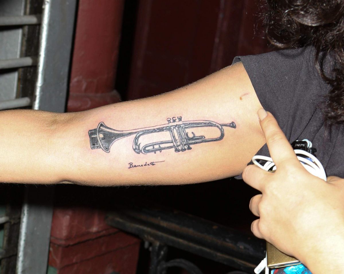 Lady Gaga Arrives Tattoo Parlor New York
